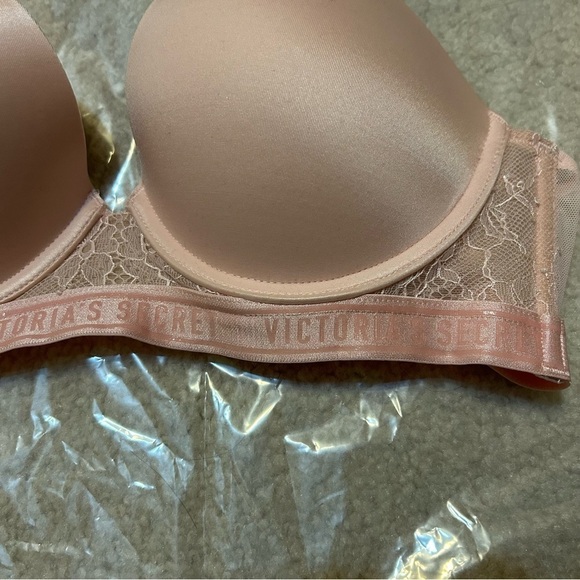 Victoria Secret Very Sexy push up bra in Pale Pink Size 32C - Picture 2 of 5